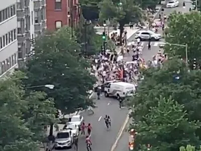 В Вашингтоне прайд-парад охватила паника после звуков выстрелов