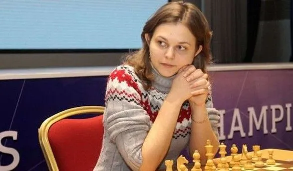 Украинки Музычук расписали ничью в очередном туре турнира претенденток ФИДЕ