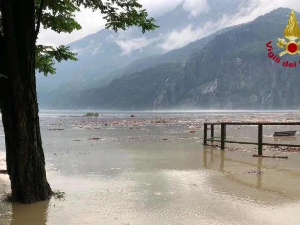 Через сильні повені на півночі Італії неподалік від озера Комо евакуювали людей