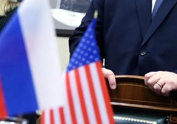 Отношения России и США деградируют - Путин
