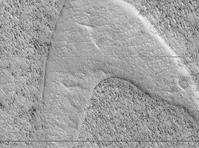 Ученые запечатлели на Марсе логотип из сериала Star Trek