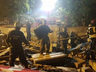 Вибух у центрі Києва зруйнував три гаражі - КМДА
