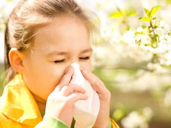 Медик розповів, що провокує алергію влітку