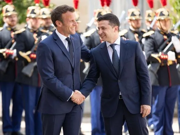 Франція заявила про бажання підтримати Україну на шляху реформ