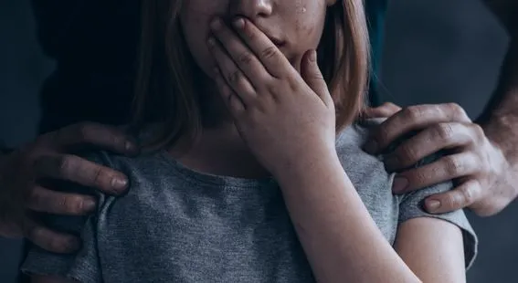 У Запорізькій області чоловік зґвалтував малолітню дочку своєї співмешканки