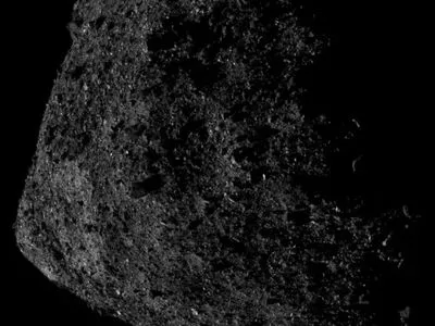 Космический аппарат OSIRIS-REx сделал детальный снимок астероида Бенну