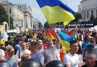 Amnesty International закликає розслідувати напад на відвідувачів прайд-тижня у Києві