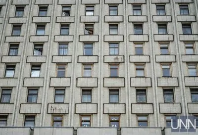 У Києві шукають вибухівку в будівлі ЦВК