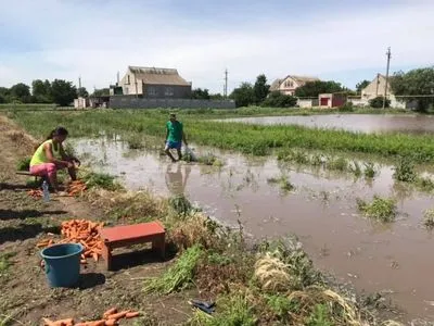 В Херсонской области подтопленными в результате сильных дождей остаются 120 дворов