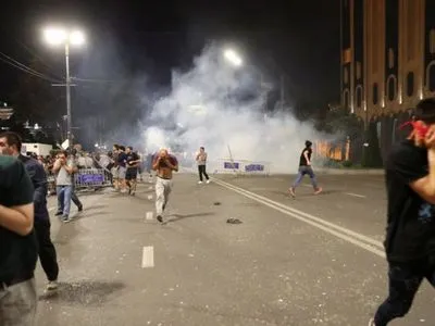 На протестах в Тбилиси произошли столкновения с полицией