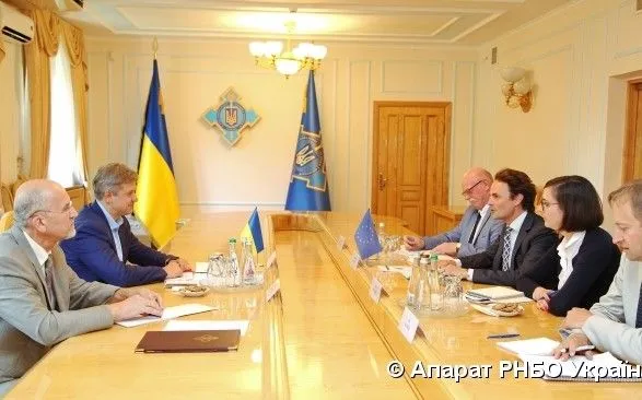 Данилюк обсудил реформу гражданской безопасности Украины с миссией ЕС