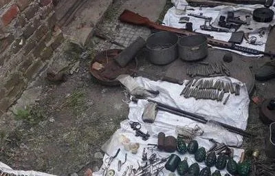 Харьковчанин хранил дома арсенал оружия и тротил на продажу