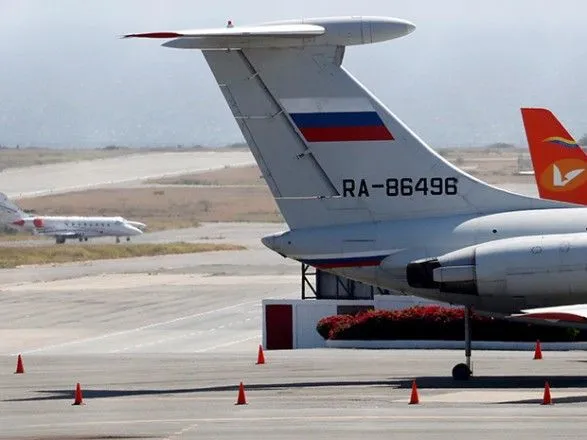 У Венесуелі приземлився військовий літак РФ