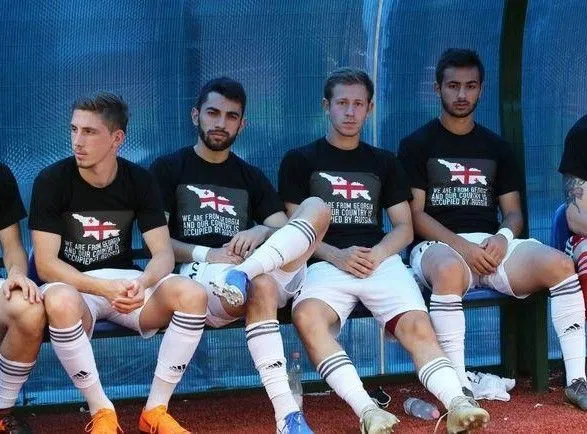 УЕФА не будет наказывать футболистов из Грузии за антироссийскую акцию