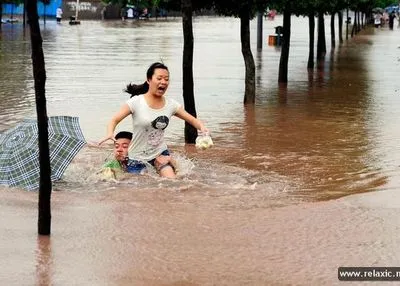 Понад 28 тис. осіб постраждало від злив на півдні Китаю