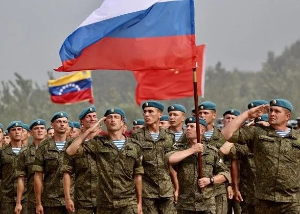 Росія заявила, що її військові фахівці відбули з Венесуели