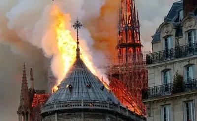 Пожежа собору Паризької Богоматері не була навмисним підпалом