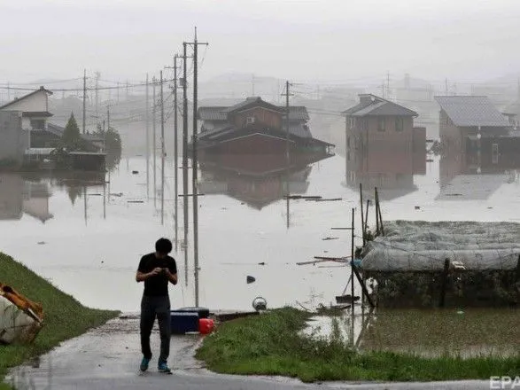 В Японии 115 тысяч человек получили указание об эвакуации из-за угрозы наводнений