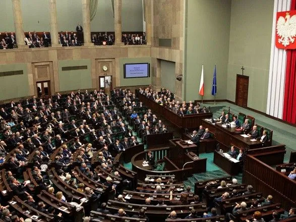 Сенат Польши отправил на доработку закон о Институте нацпамяти в части, касающейся Украины