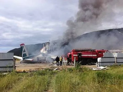 З'явилося відео катастрофи літака Ан-24 в Бурятії