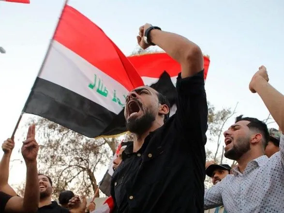 Протестующие в Багдаде напали на посольство Бахрейна