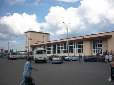 Полиция задержала мужчину, который сообщил о "минировании" вокзала в Черкассах