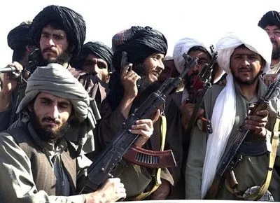 В Афганистане 24 проправительственных военных погибли в результате нападения талибов
