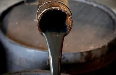 Страны ОПЕК продлили сокращение добычи нефти