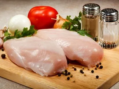 Курятина у Франції коштує в 3,3 рази дорожче, ніж в Україні