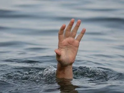 В озере на Буковине утонул мужчина