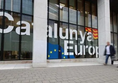 Влада Іспанії через суд намагається закрити три "посольства" Каталонії за кордоном