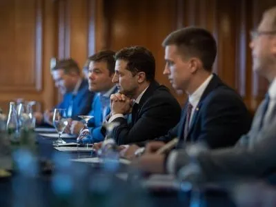 Зеленский призвал канадских бизнесменов инвестировать в восстановление Донбасса