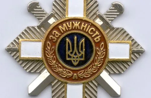 prezident-nagorodiv-ordenami-ta-medalyami-10-okh-politseyskikh