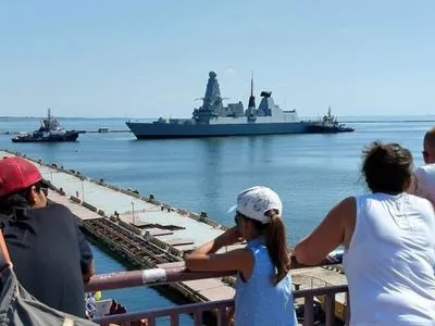 Sea Breeze-2019: в порт Одессы зашел британский эсминец