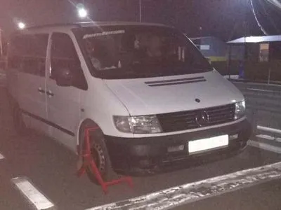 На адмінмежі з Кримом затримали авто з міжнародного розшуку