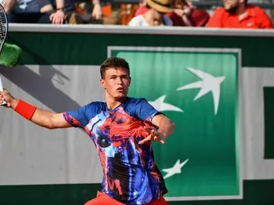 Украинский теннисист победил на старте юниорского Уимблдона