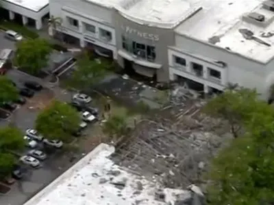 В США 20 человек пострадали при взрыве в торговом центре