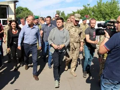 Зеленський і Туск відвідали Станицю Луганську: подробиці візиту