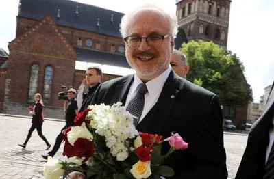 Новий президент Латвії помилився і виголосив текст присяги двічі