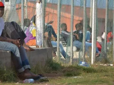 На Сицилії закрили найбільший в Європі табір для біженців