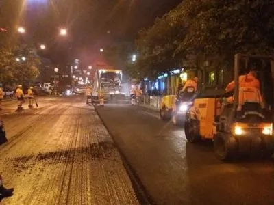 Коммунальщики завершили ремонт одной из центральных магистралей Киева - КГГА