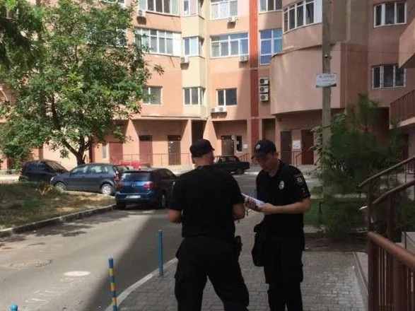В Одессе самоубийца выпрыгнул с верхнего этажа дома