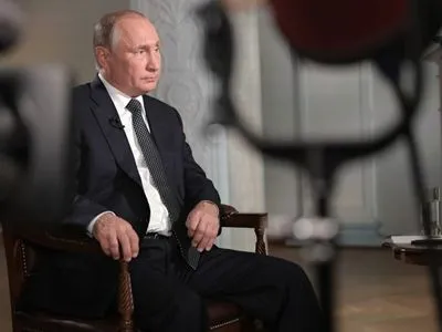 Олівер Стоун взяв нове інтерв'ю у Путіна для документального фільму "В боротьбі за Україну"