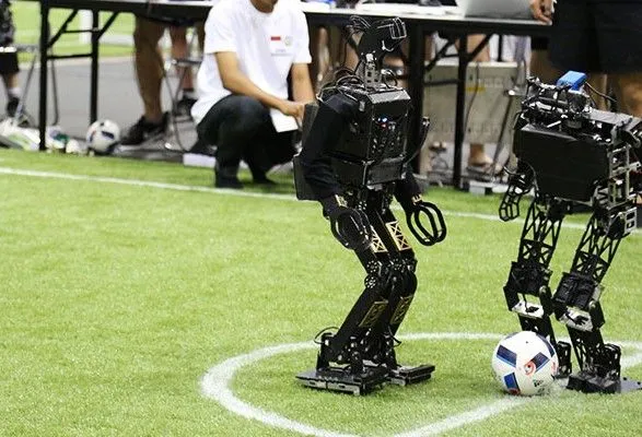 На Robocup 2019 Австралії роботи змагалися у грі в футбол