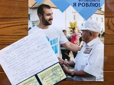 Жителі Лисичанська про виборчу кампанію Рибалки: він йде до влади обманним шляхом