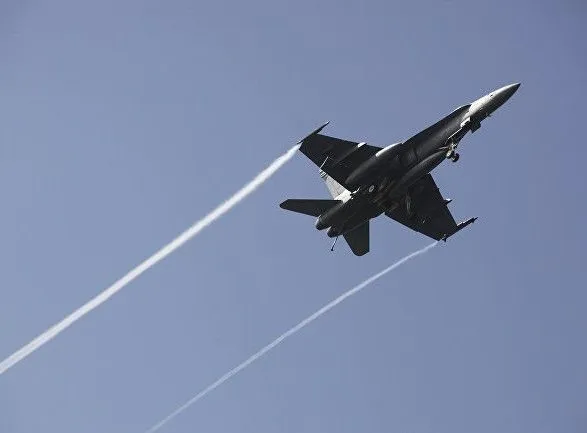 Болгарія придбає 8 нових винищувачів F-16 у США