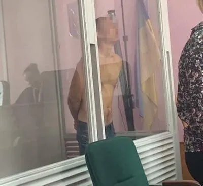 Суд арестовал мужчину, который избил старика и двухлетнего ребенка в Киеве