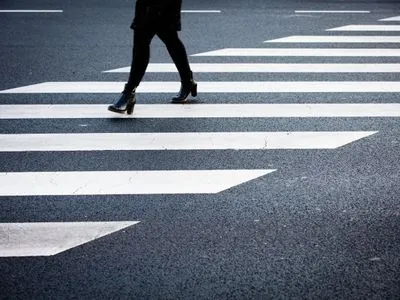 В Украине хотят внедрить пешеходные переходы с "косой зеброй"