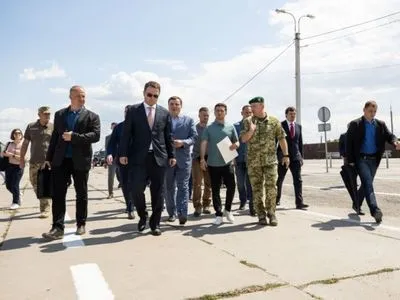 Зеленський здійснив перший з 2014 року візит на адмінмежу з окупованим Кримом