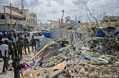 В результате теракта в Сомали погибло 26 человек